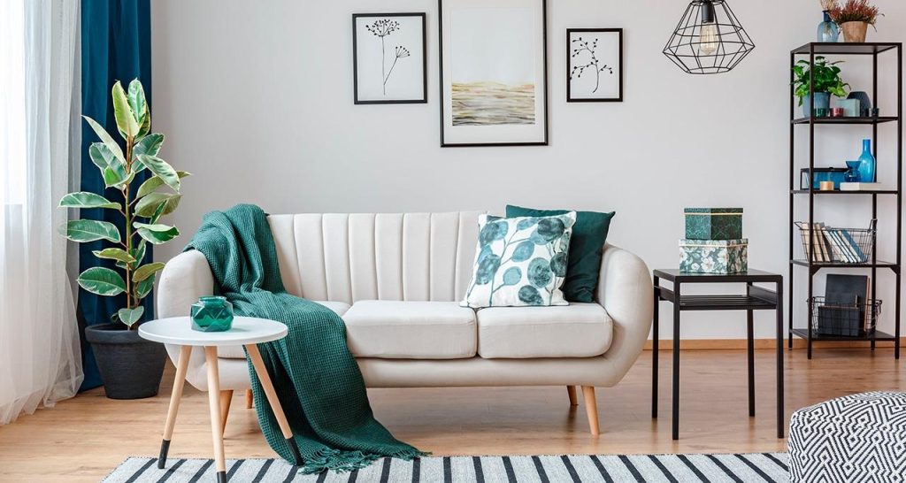 Пакувальник товарів для дому